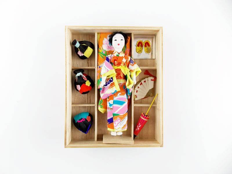 Katsuraningyo Doll with Wigs