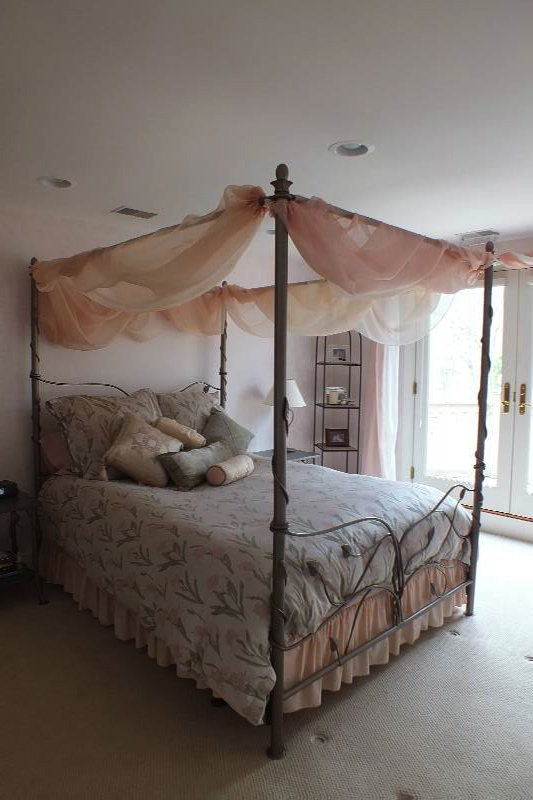 Evening Garden Iron queen size four poster  Canopy Bed 