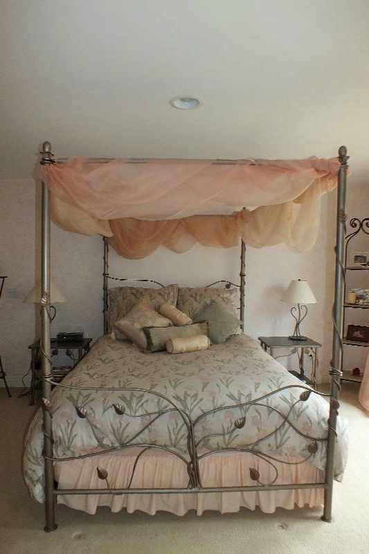 Evening Garden Iron queen size four poster  Canopy Bed 