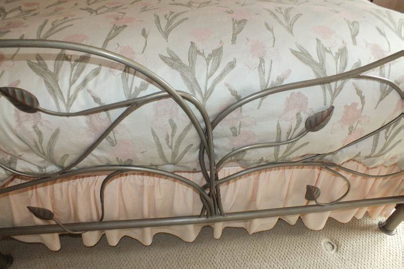 Evening Garden Iron queen size four poster  Canopy Bed 