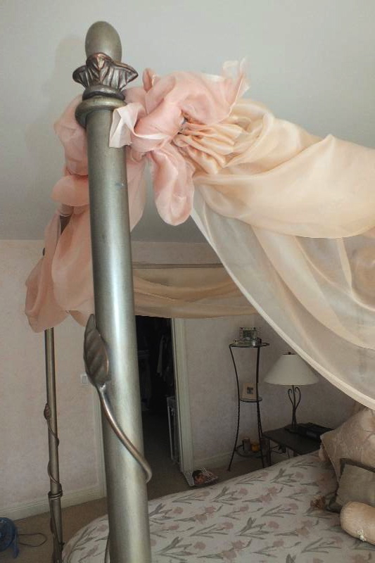 Evening Garden Iron queen size four poster  Canopy Bed 