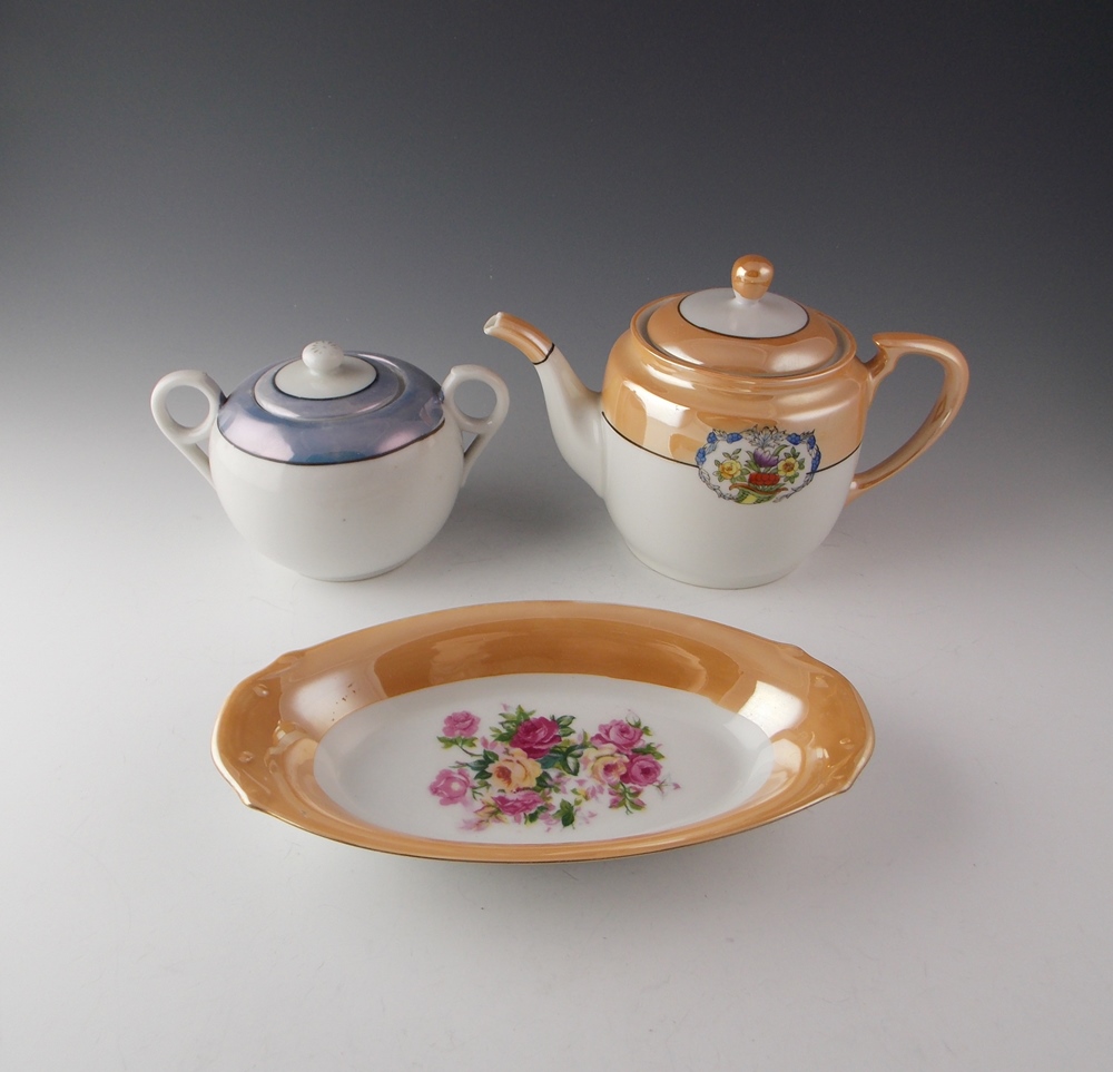 Vintage Luster Ware Tea Pot & Dishes