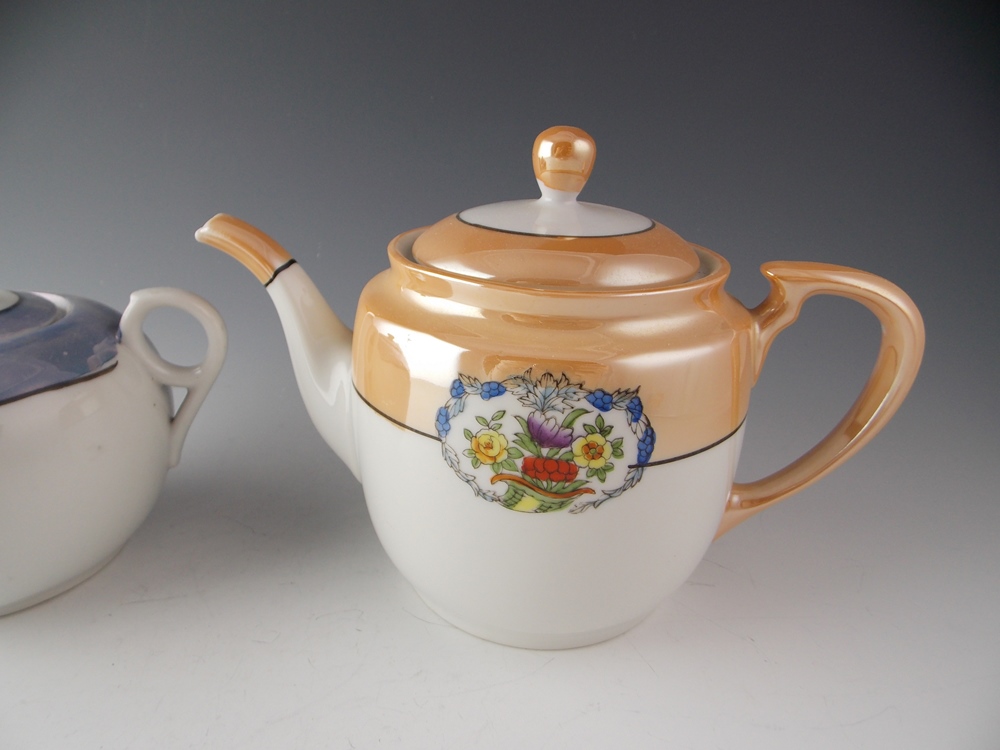 Vintage Luster Ware Tea Pot & Dishes