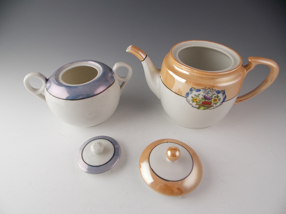 Vintage Luster Ware Tea Pot & Dishes