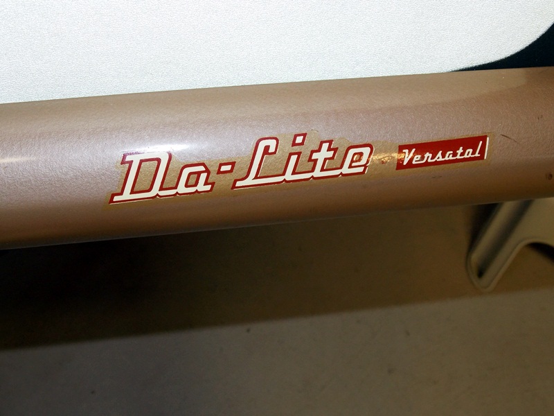 Kodak SLide Projector and Screen