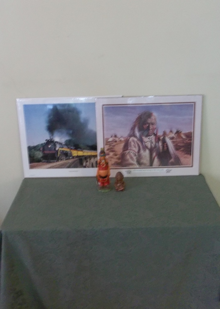 American Indian Print & Figurines