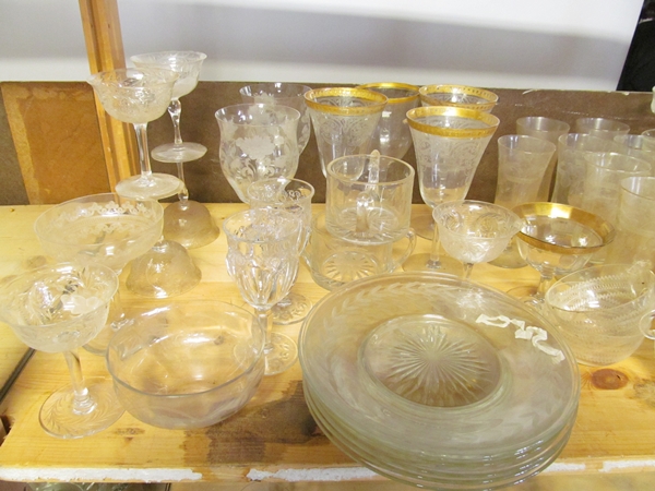 Vintage Glassware Grouping
