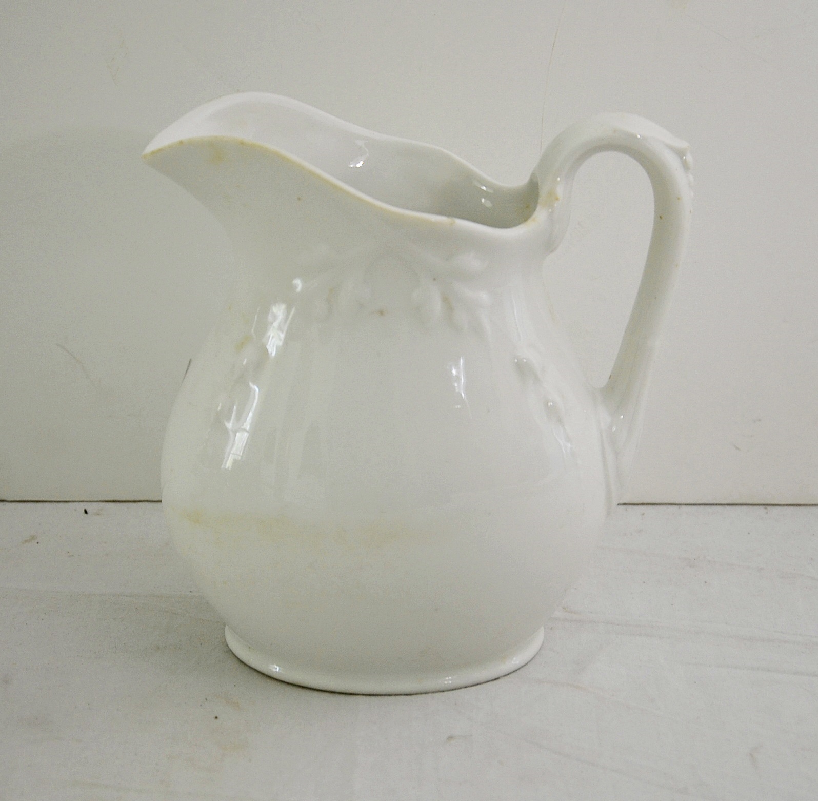 Haviland china pieces.