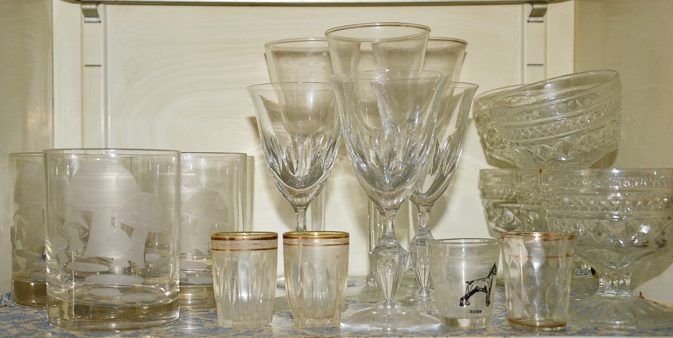 Generous kitchen clean-out.