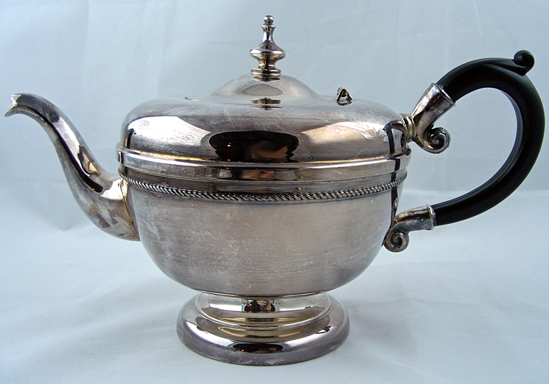 Viking Plate Tea Pot Creamer Set