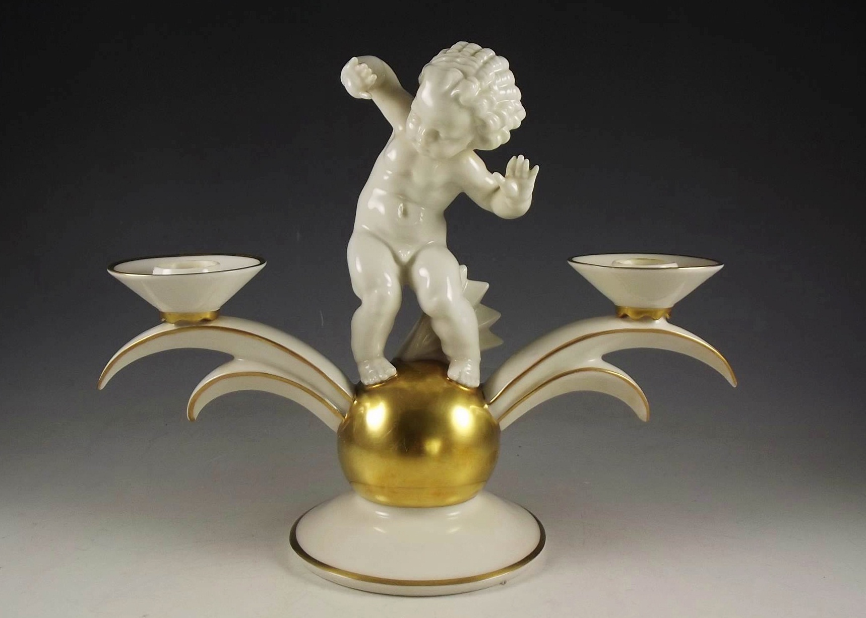 Hutschenreuther Selb Kunstabteilung LHS candelabra.