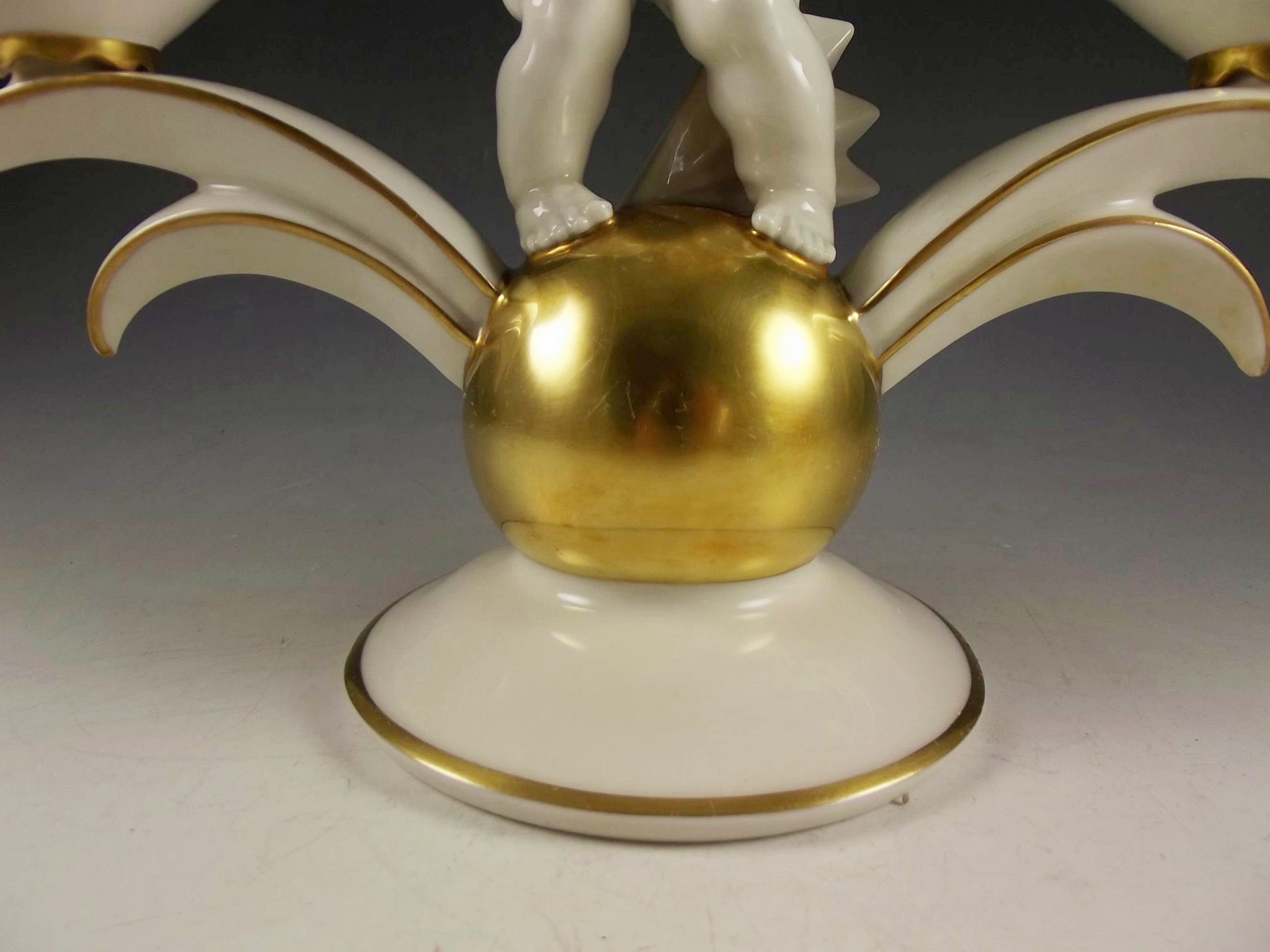 Hutschenreuther Selb Kunstabteilung LHS candelabra.