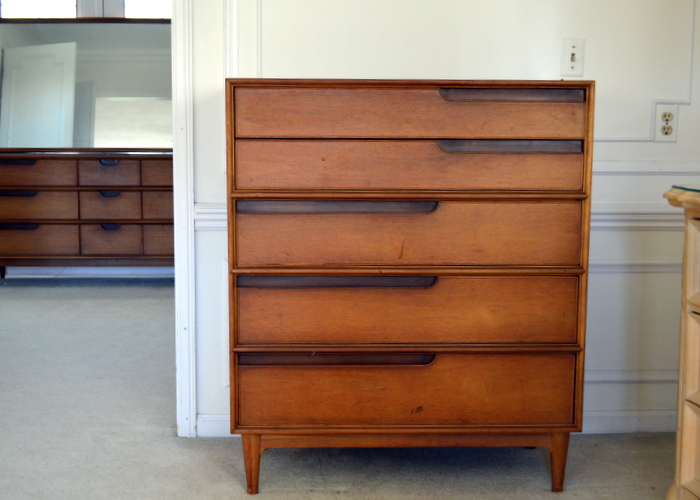 Vintage Henredon MidCentury Dresser