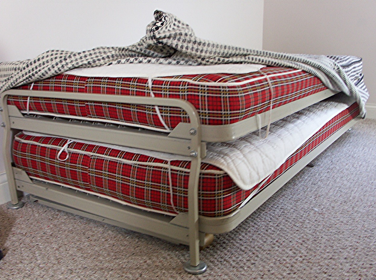 Vintage Simmons Sofa Bed