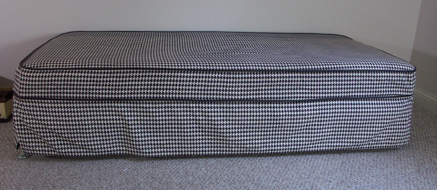 Vintage Simmons Sofa Bed