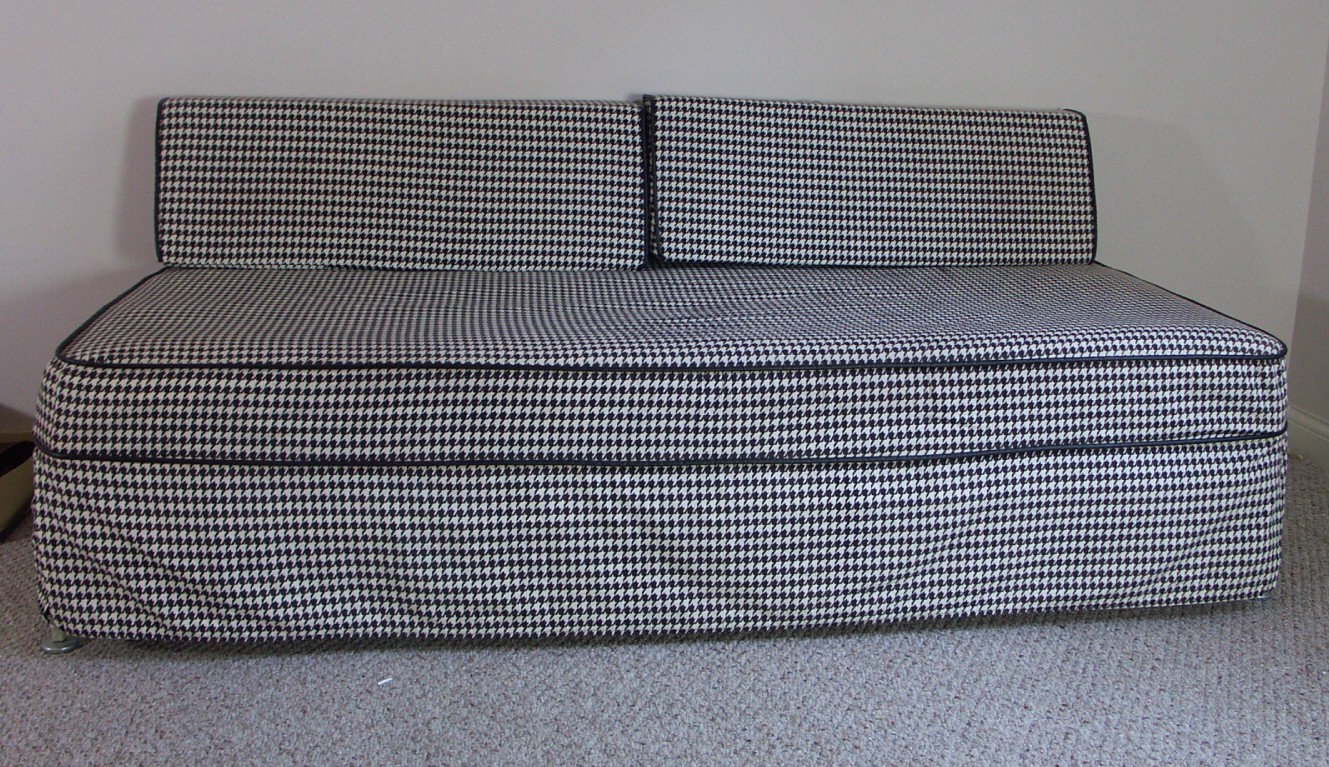 Vintage Simmons Sofa Bed
