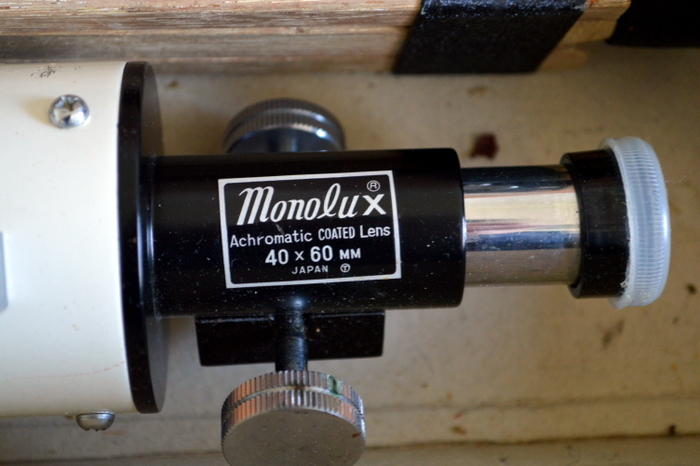 Vintage Monolux 40 x 60 mm Telescope