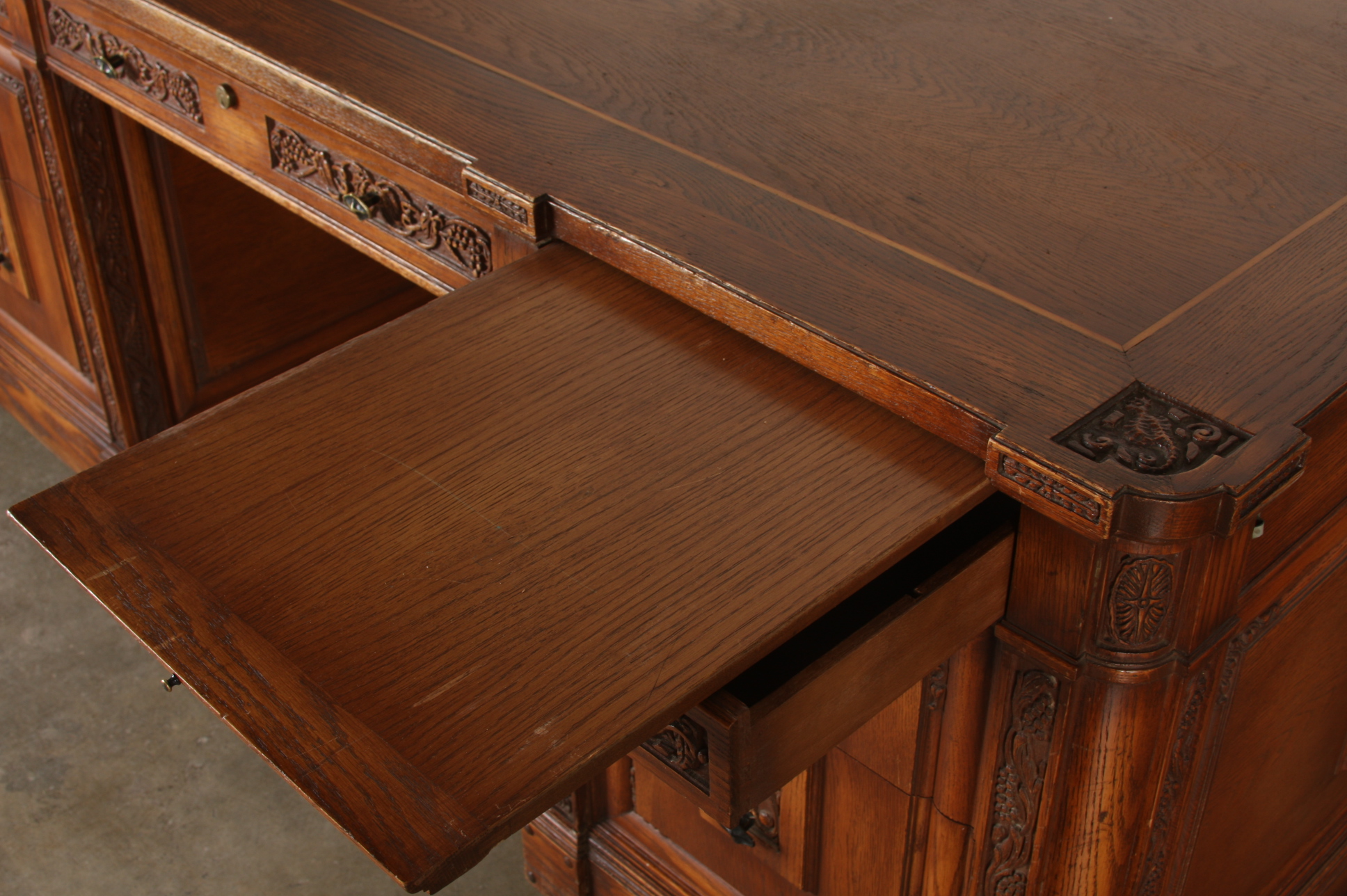 Romweber Viking Oak Executive Desk