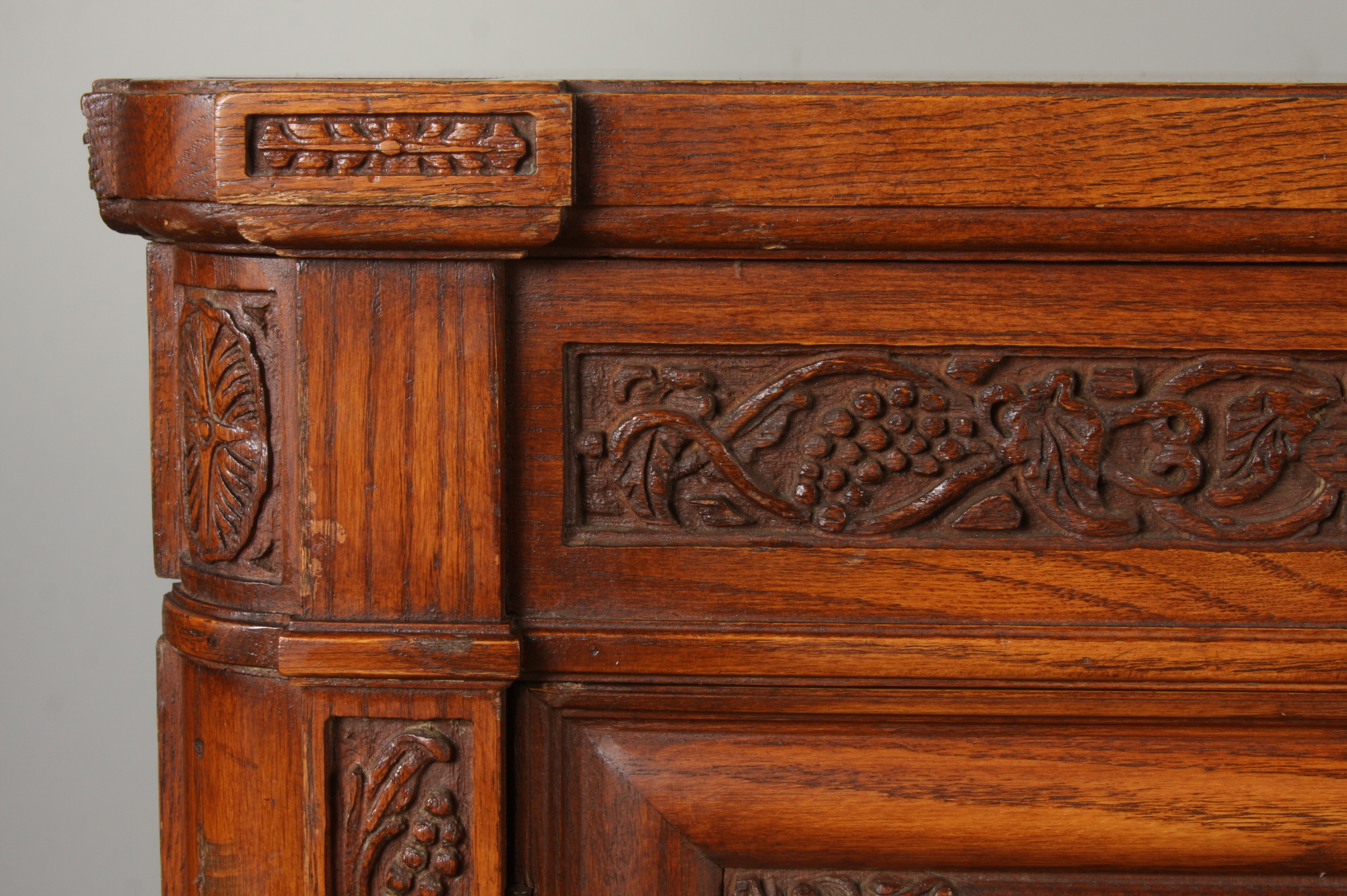 Romweber Viking Oak Executive Desk