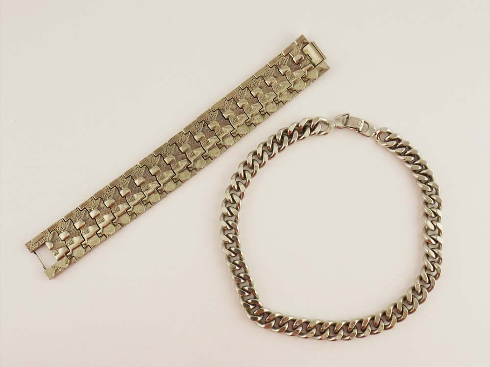 Chunky Chain Choker and Bold Link Cuff