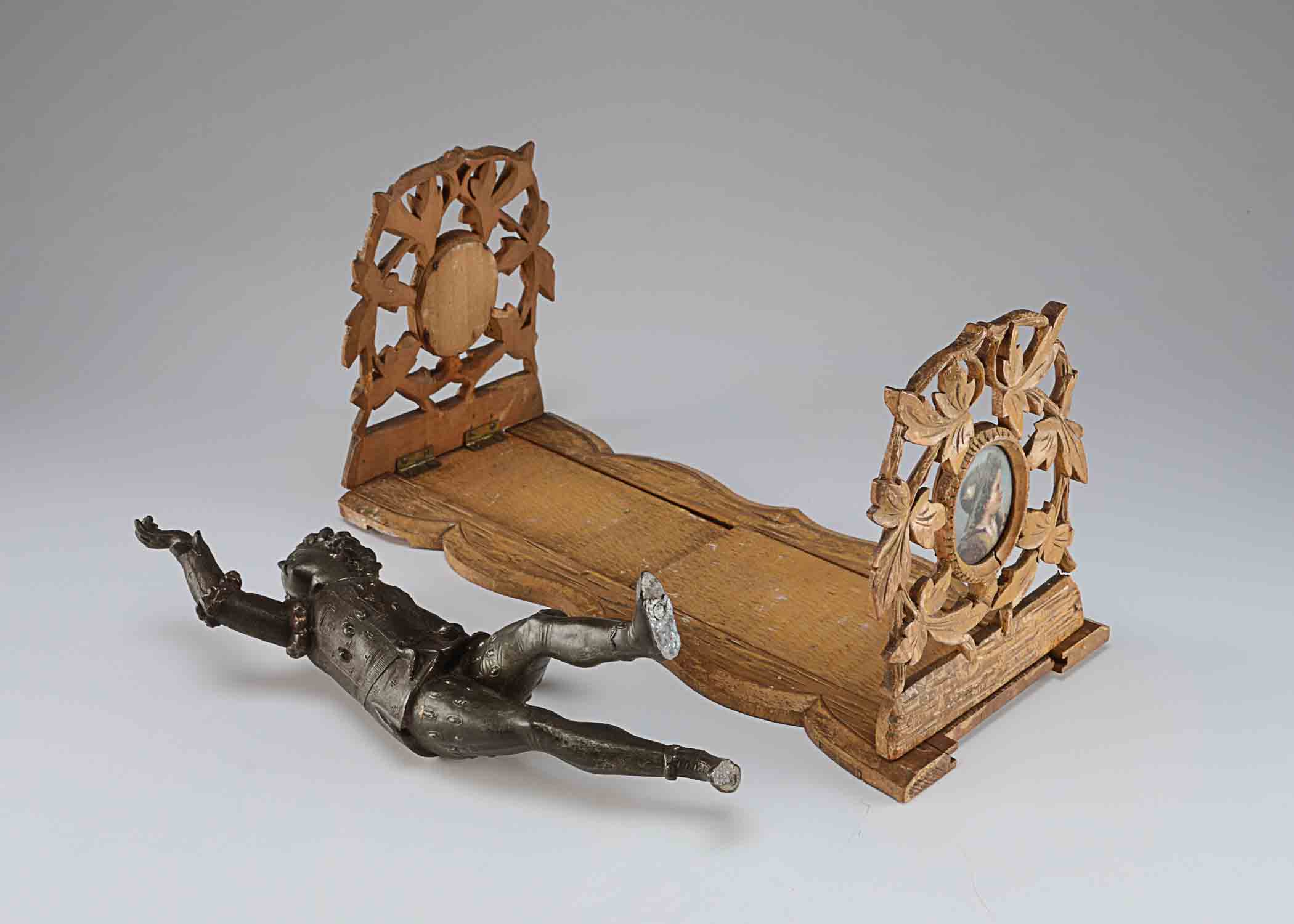 Lot of Collectible Antique Decorative Pieces