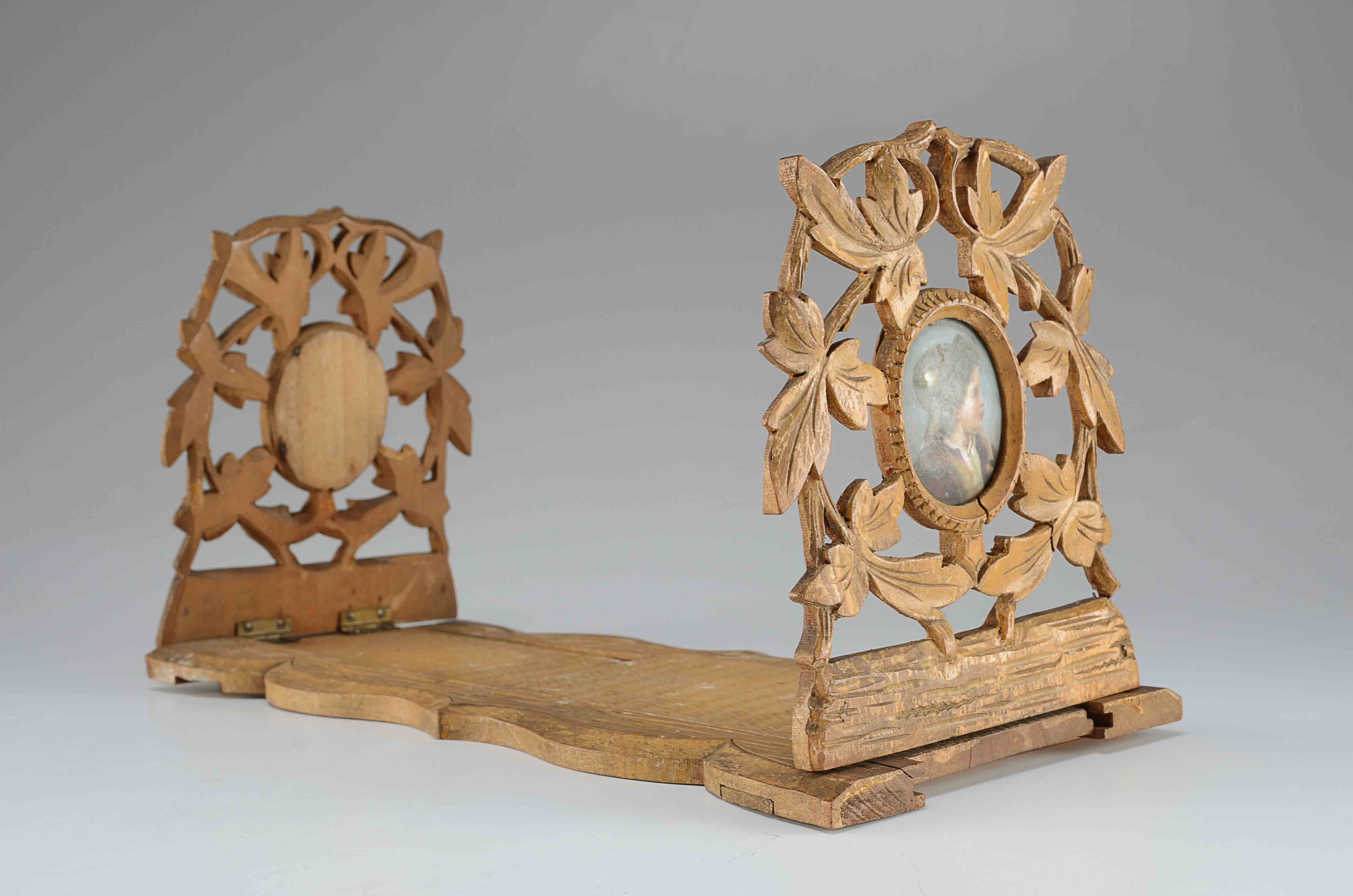 Lot of Collectible Antique Decorative Pieces