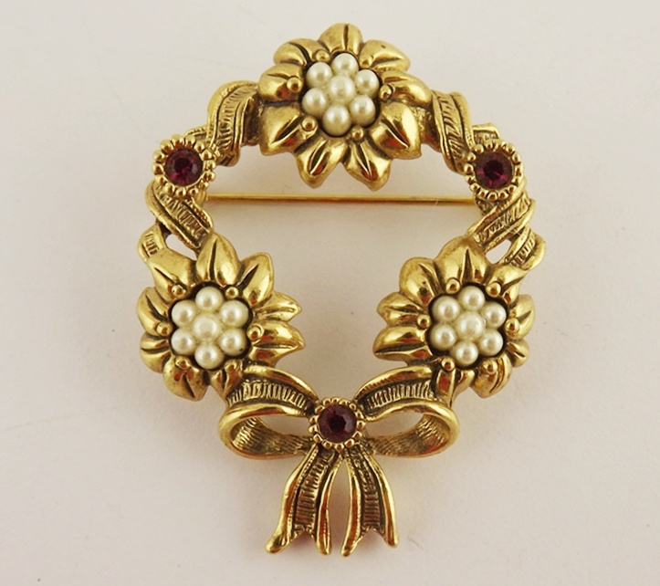 Cameo and Floral Jewelry