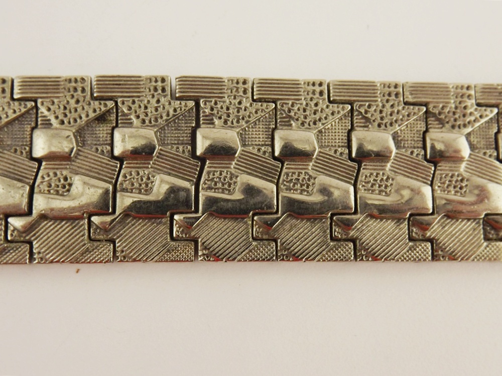 Chunky Chain Choker and Bold Link Cuff