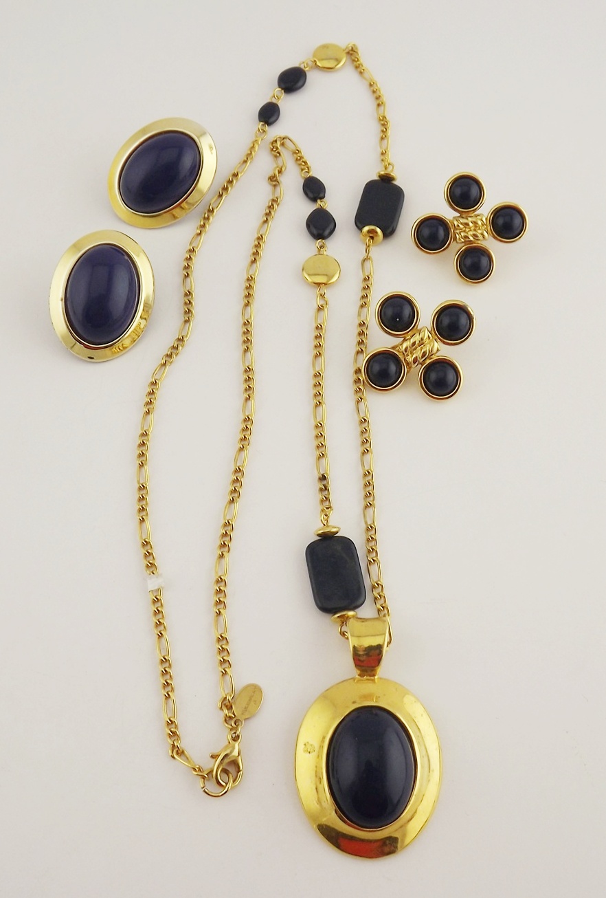 Goldtone Jewelry, Floral & Black Stones