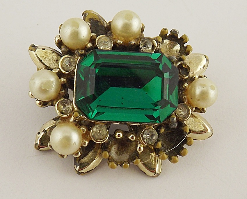 Vintage Green Stone Jewelry
