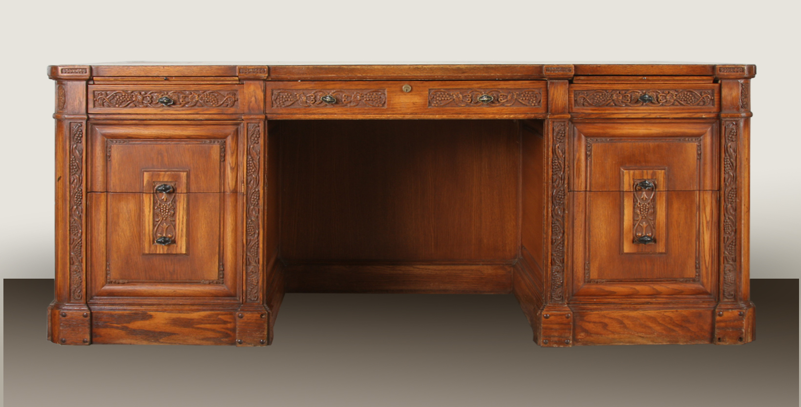 Romweber Viking Oak Executive Desk