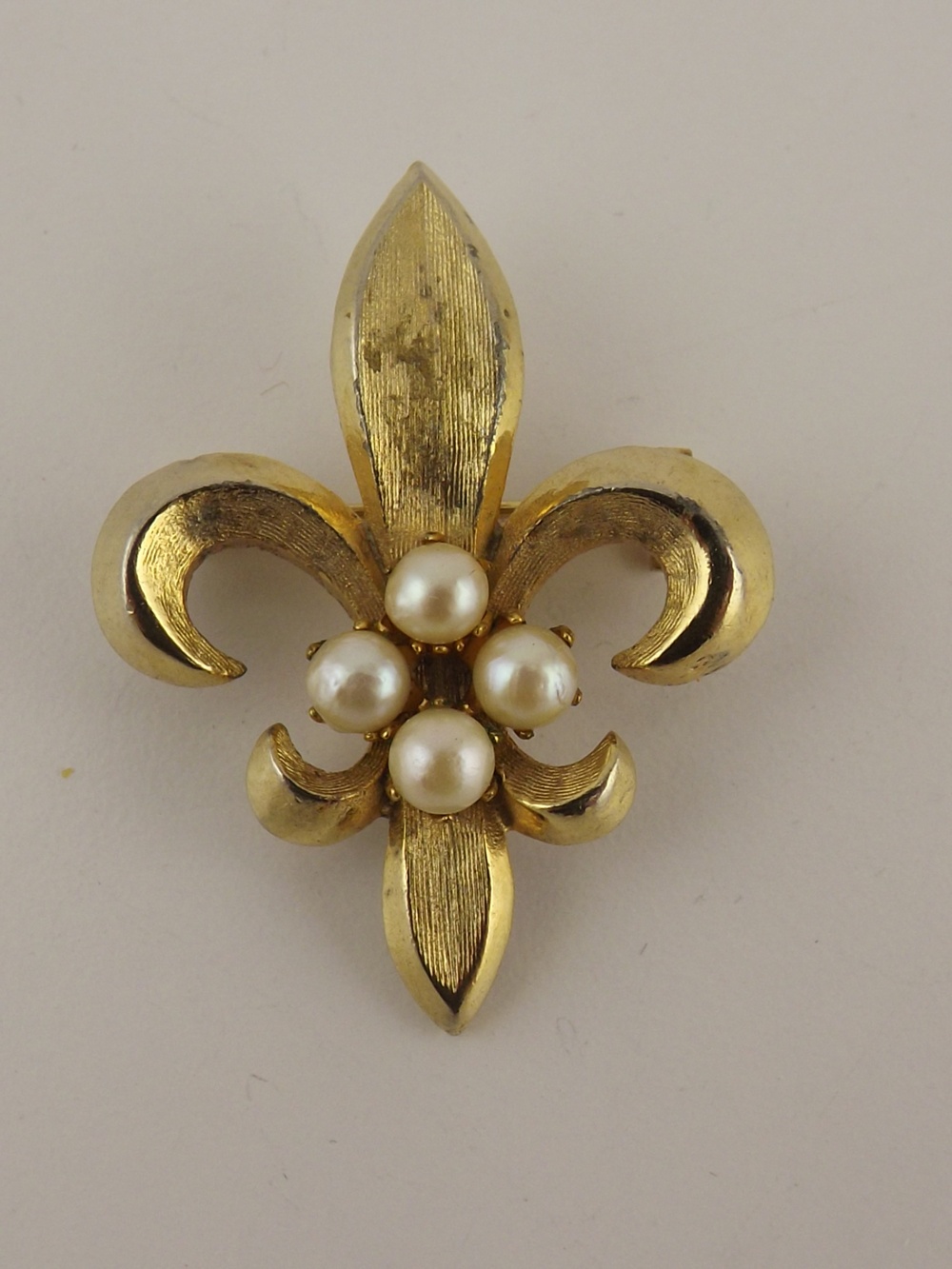 Vintage Goldtone Pins, Genuine Pearls