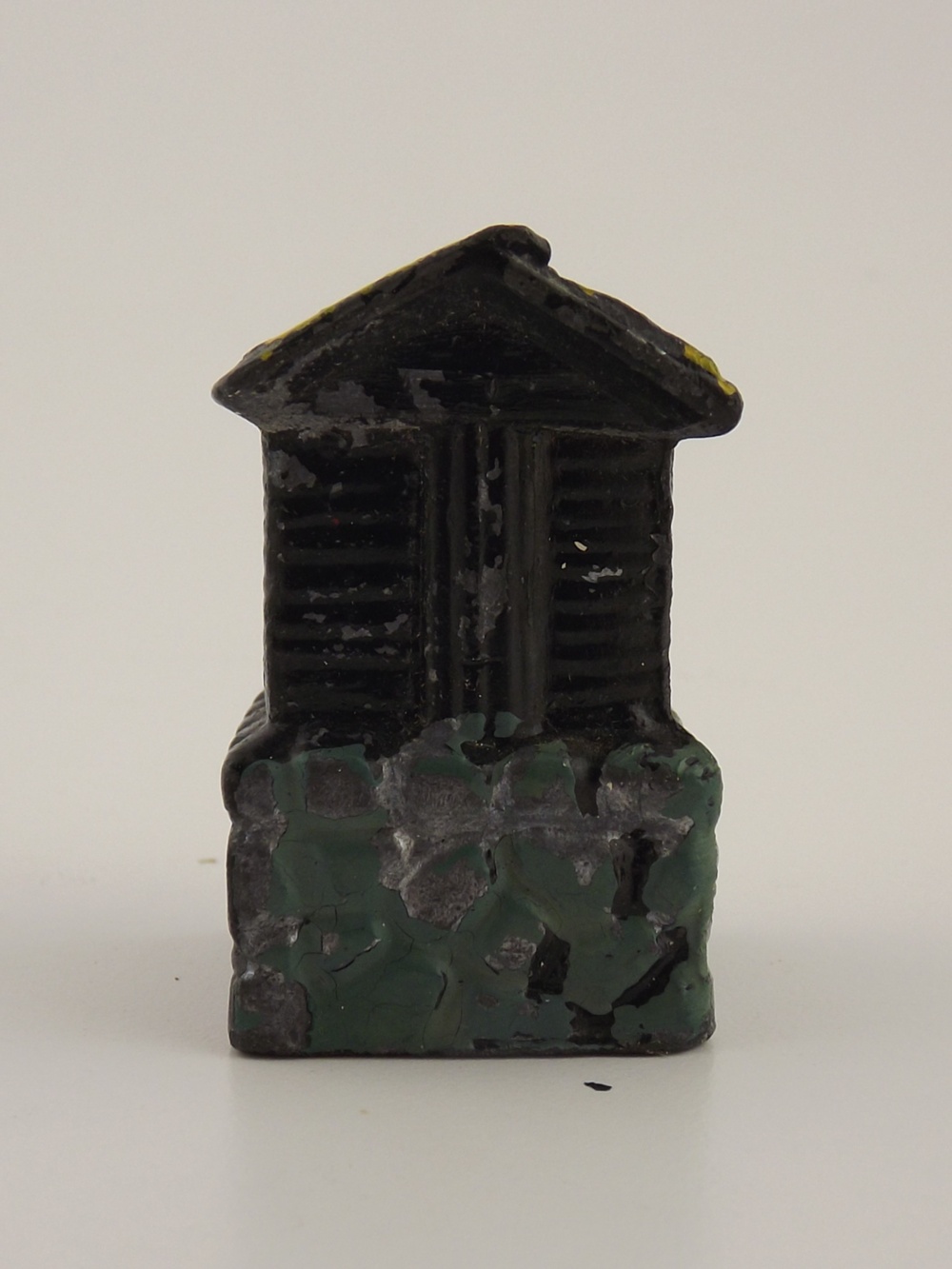 Vintage Wishing Well Salt and Pepper Shakers