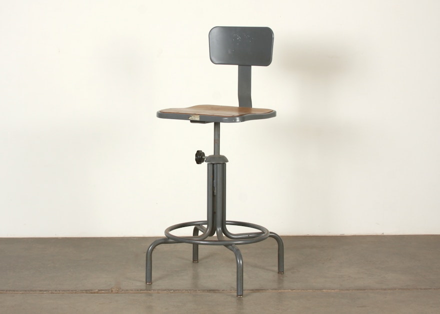 Vintage Industrial Metal Drafting Chair. c 1950's