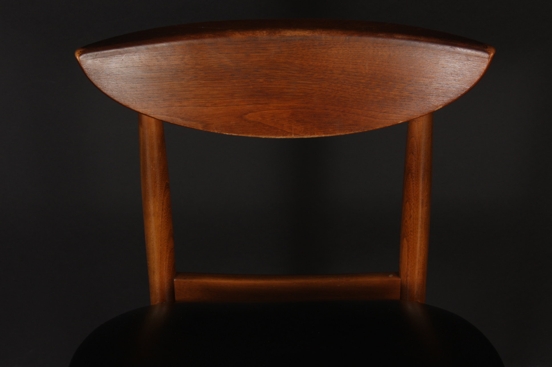 Lane Co. Mid-century Modern Dining Table and Four Chairs