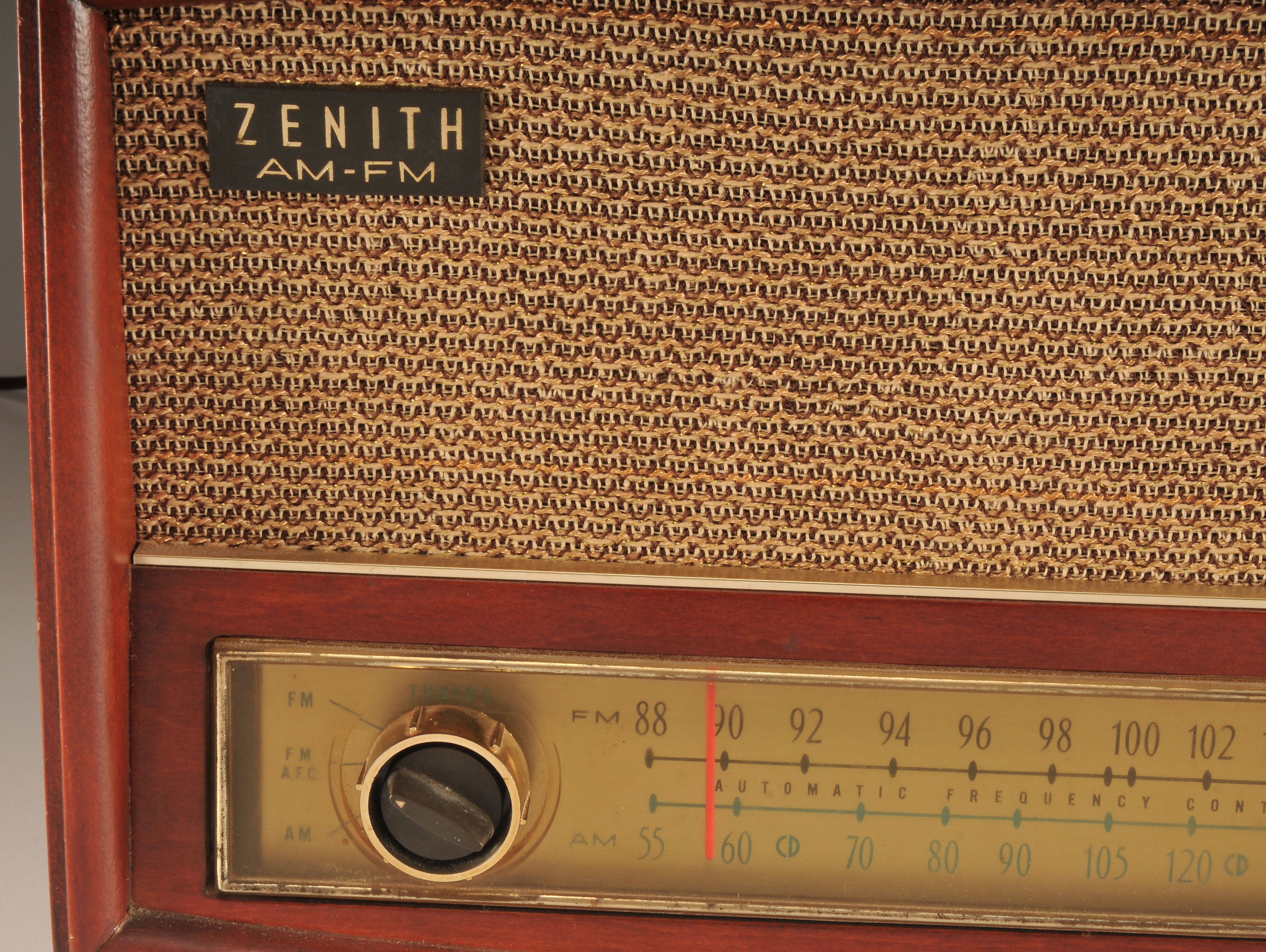 Vintage Zenith Model G730 Long Distance Radio