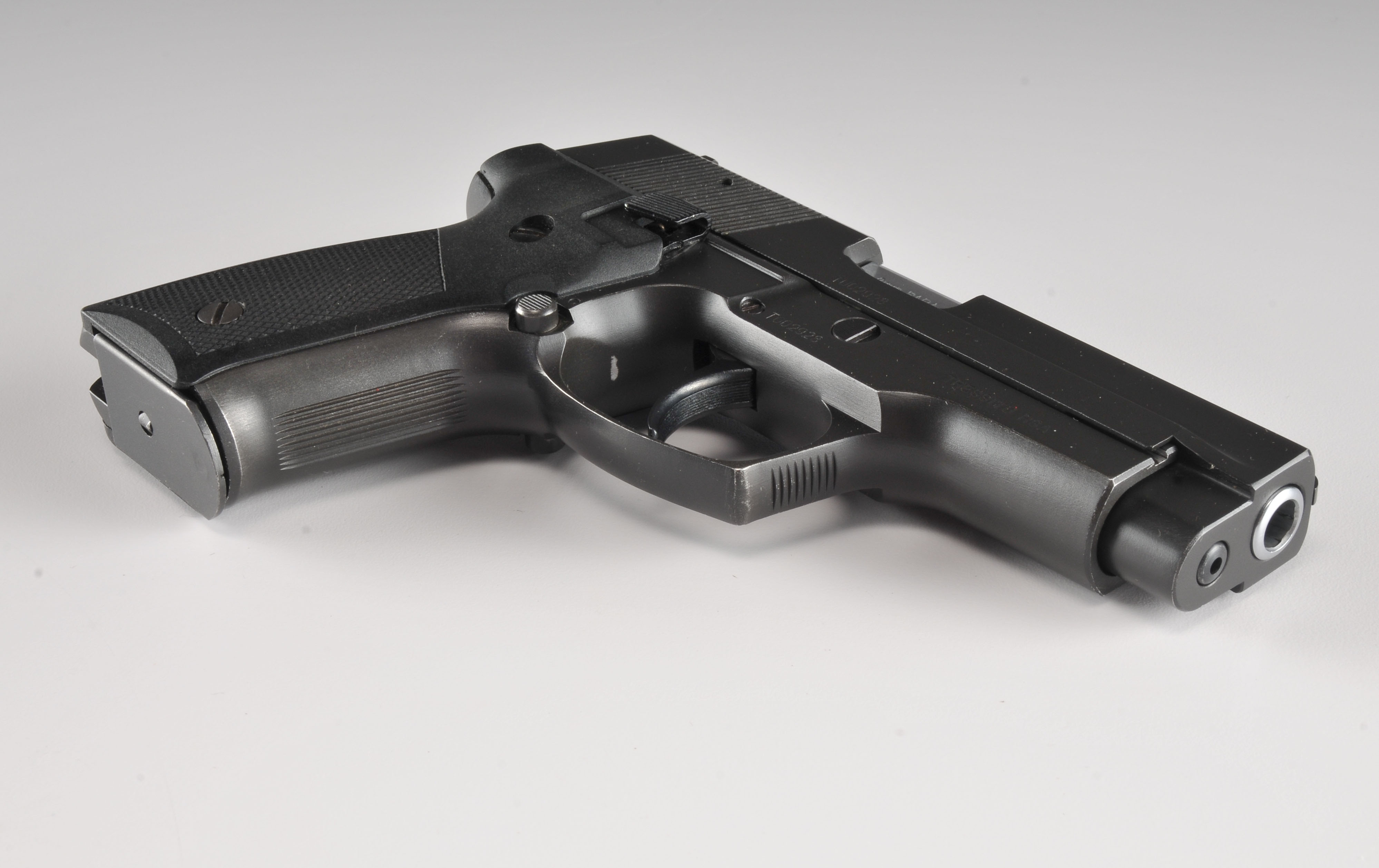 Tressitu RSA 9mm caliber steel frame Model TZ99 semi-automatic handgun