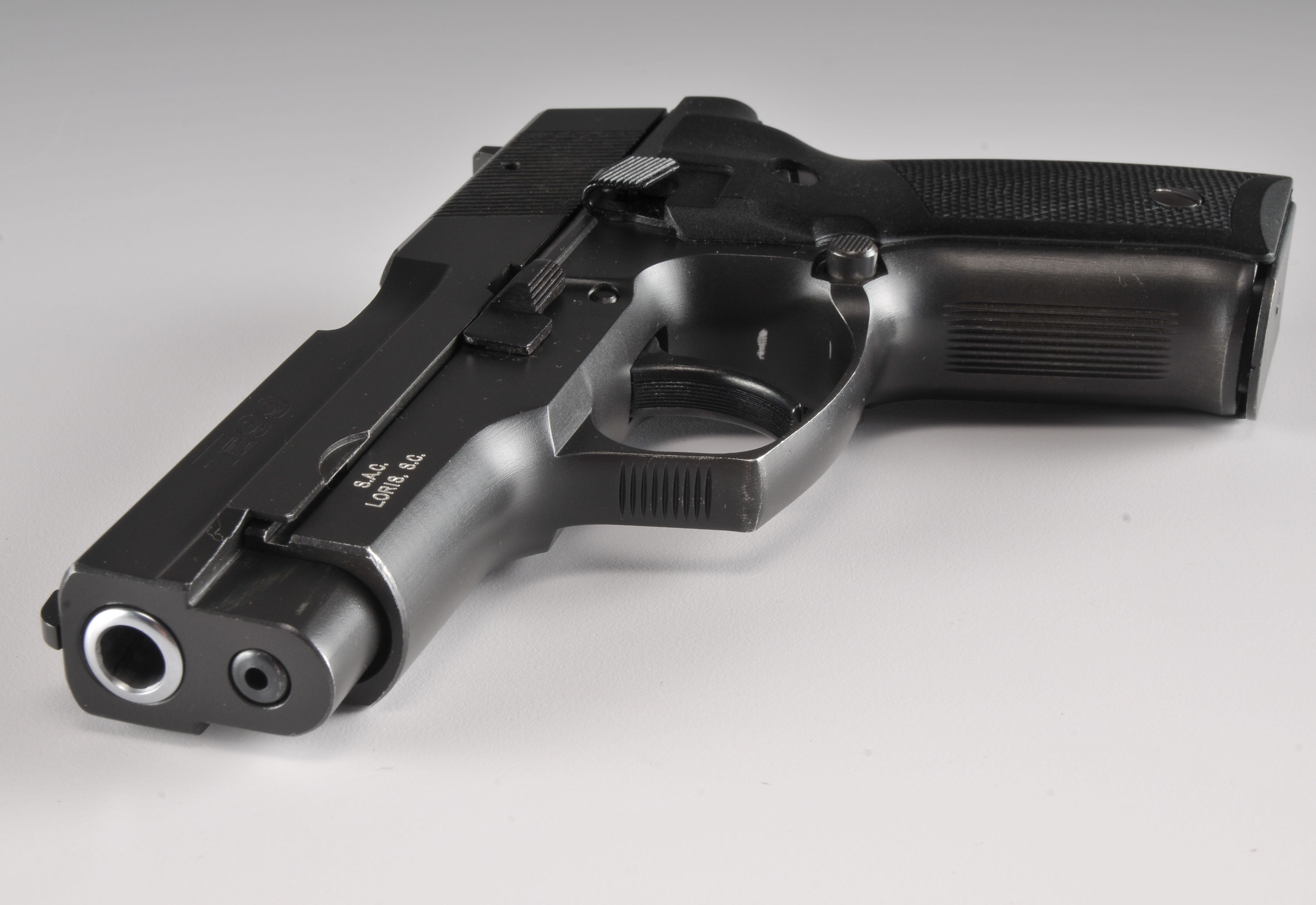 Tressitu RSA 9mm caliber steel frame Model TZ99 semi-automatic handgun