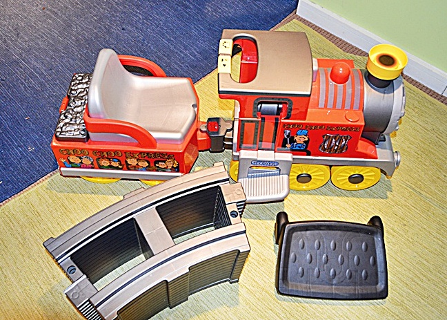 Ride-On Play Train by Peg Perego