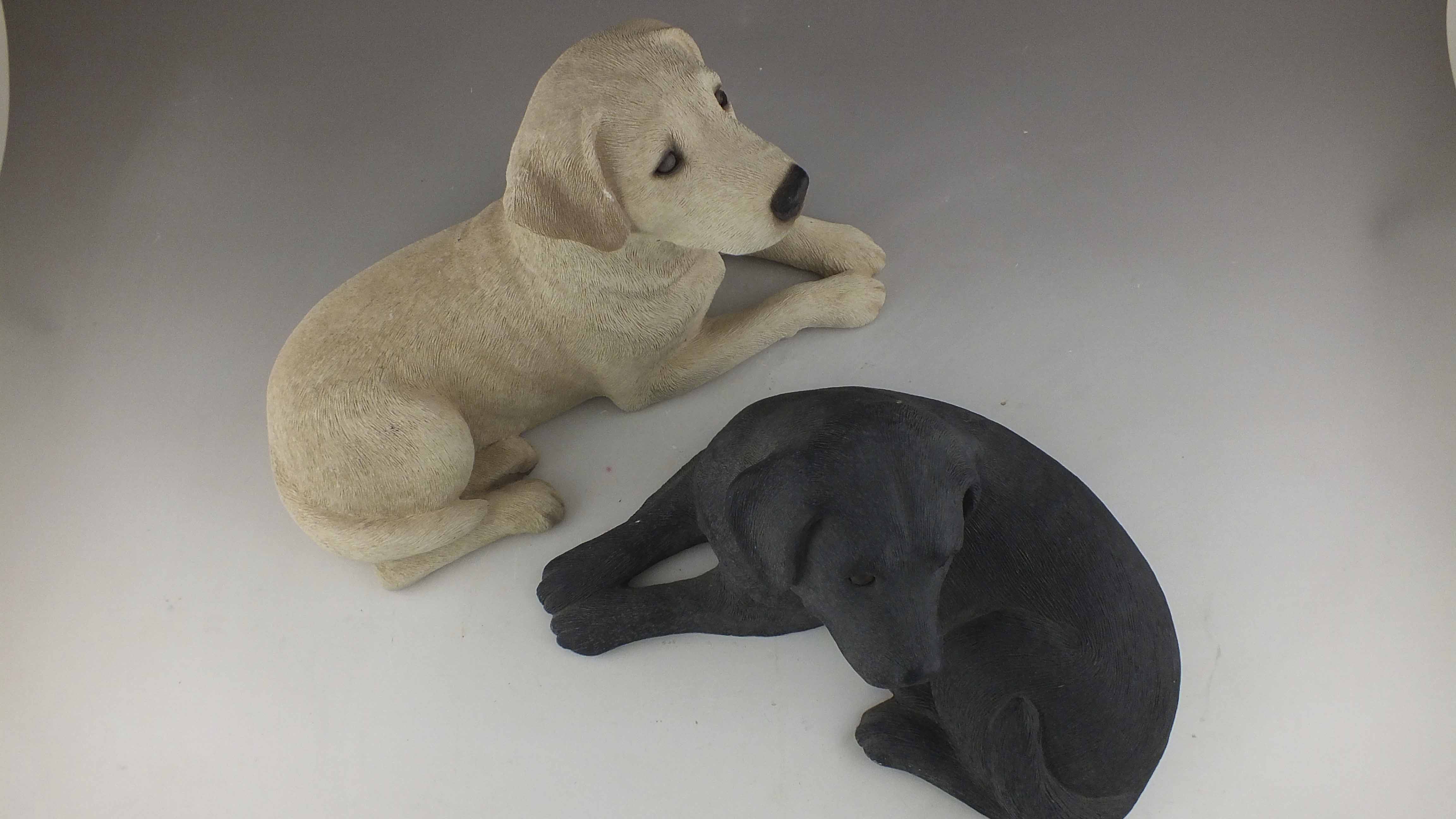 Sandicast Black  and Yellow Lab Figurines