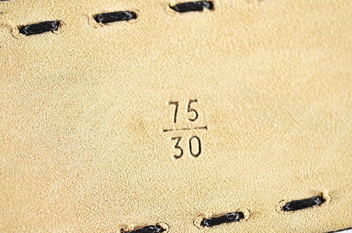  Prada Women's Black Leather Belt