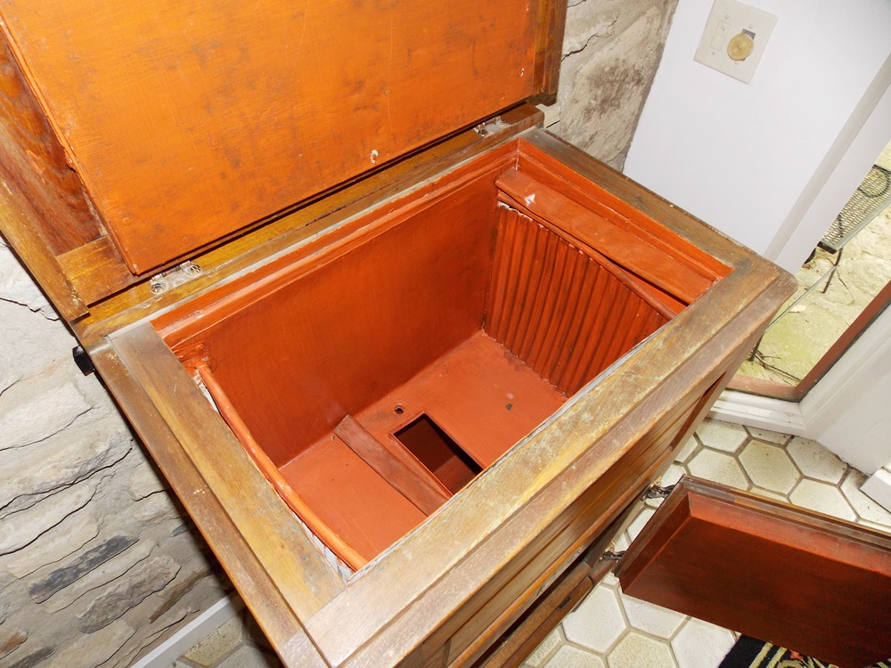 Vintage Gibson's Arcadia Icebox