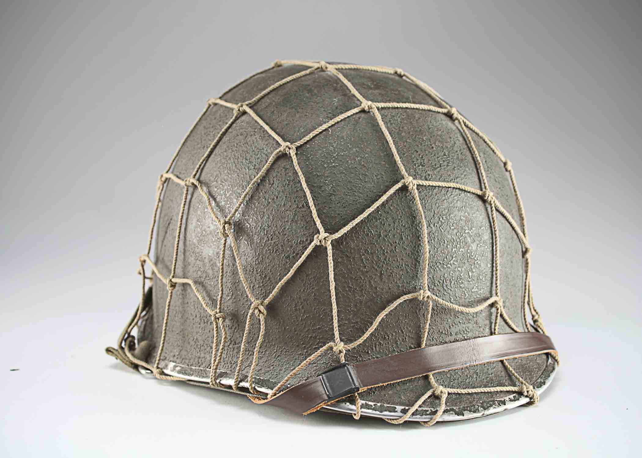 US WWII M2 Pathfinder Paratrooper Helmet and Liner 