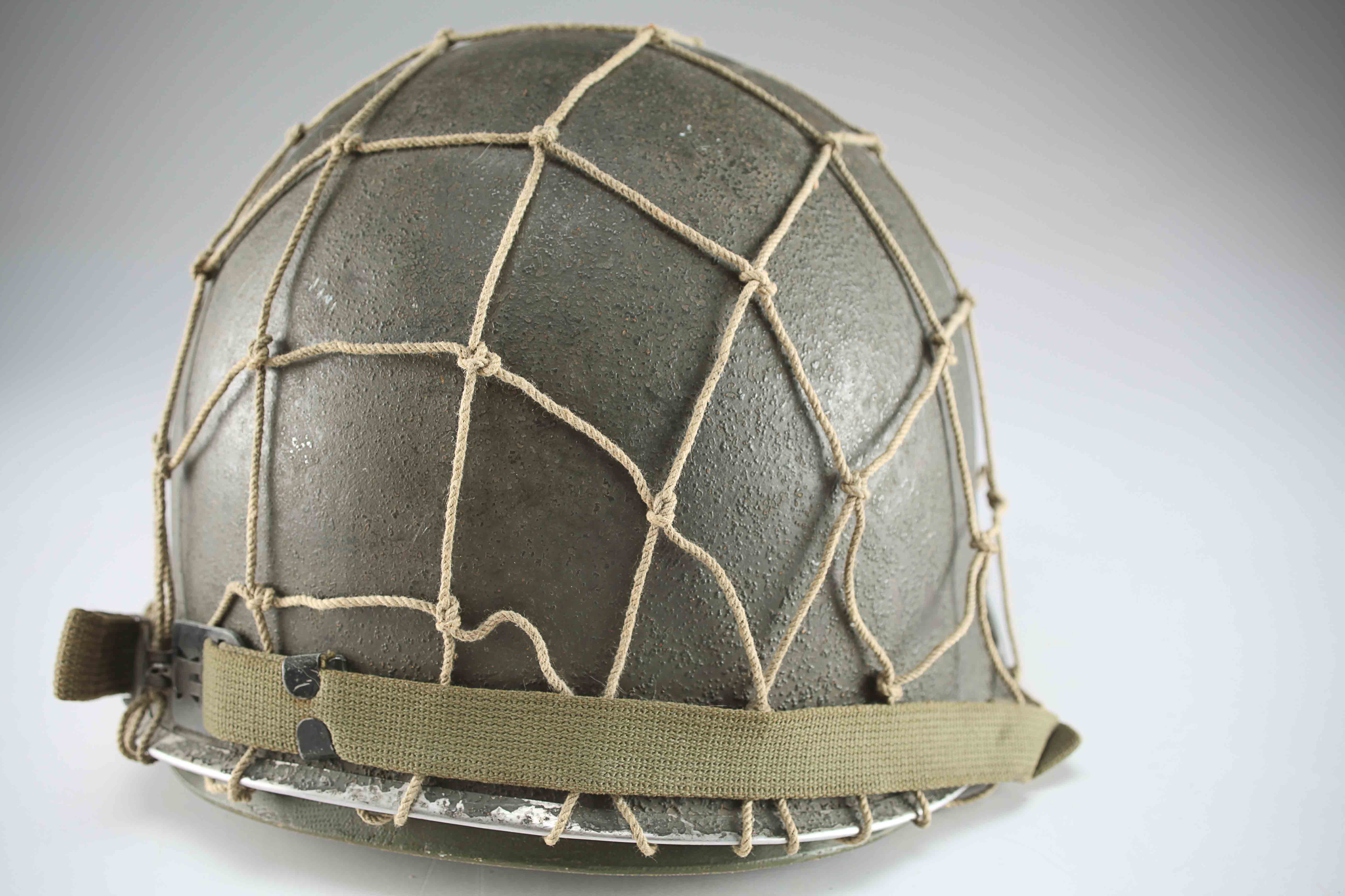 US WWII M2 Pathfinder Paratrooper Helmet and Liner 