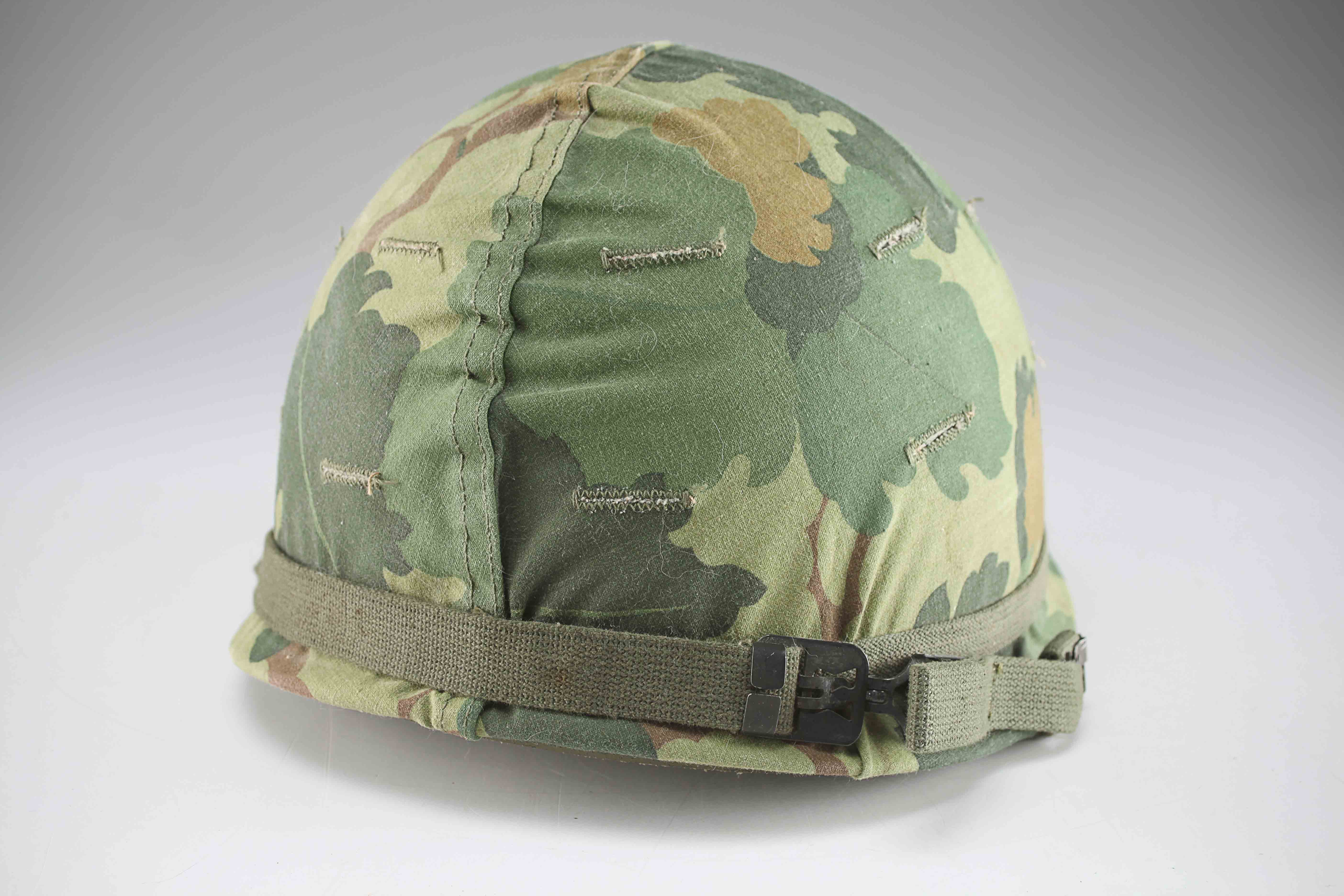 US WWII M2 Pathfinder Paratrooper Helmet and Liner 