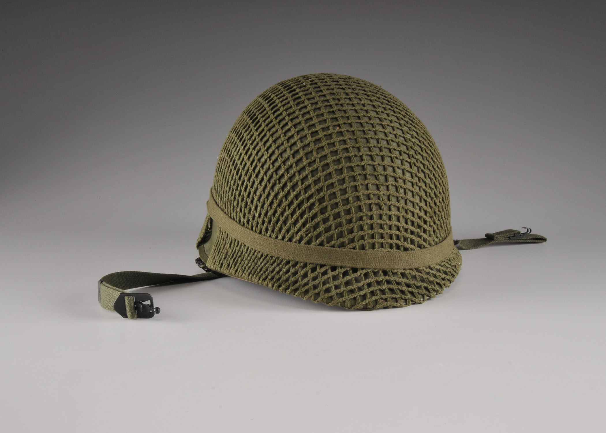 US WWII M2 Pathfinder Paratrooper Helmet and Liner 