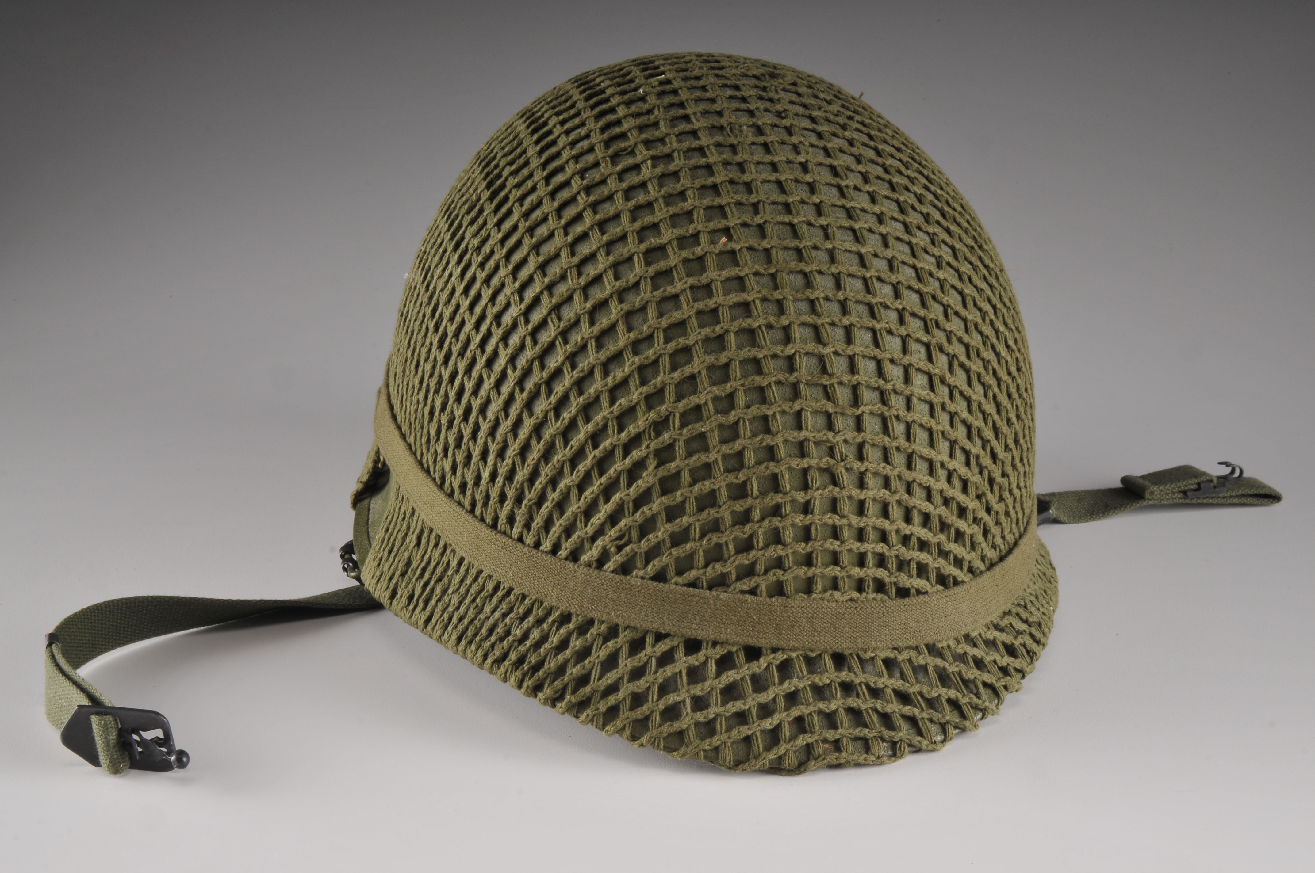 US WWII M2 Pathfinder Paratrooper Helmet and Liner 