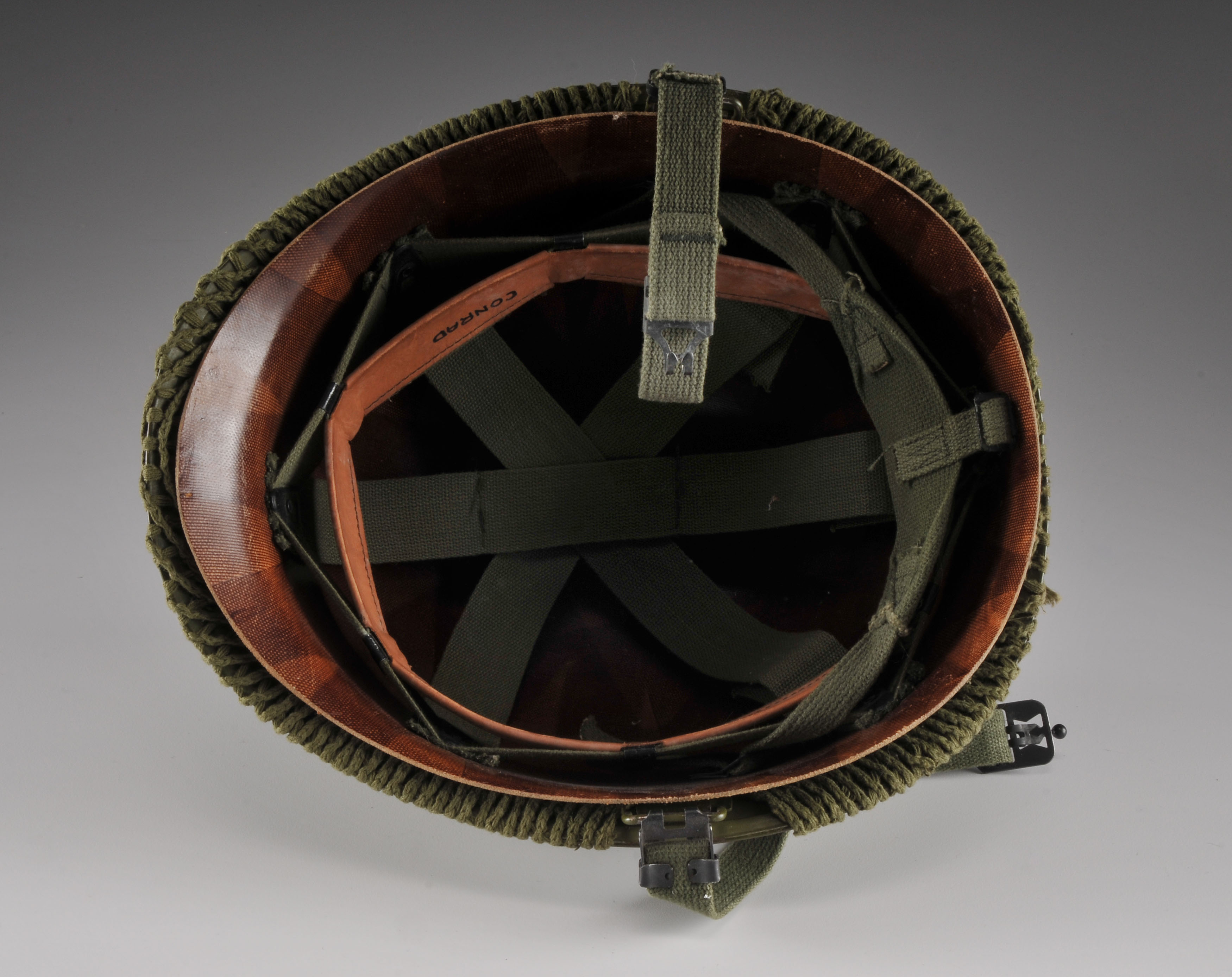 US WWII M2 Pathfinder Paratrooper Helmet and Liner 