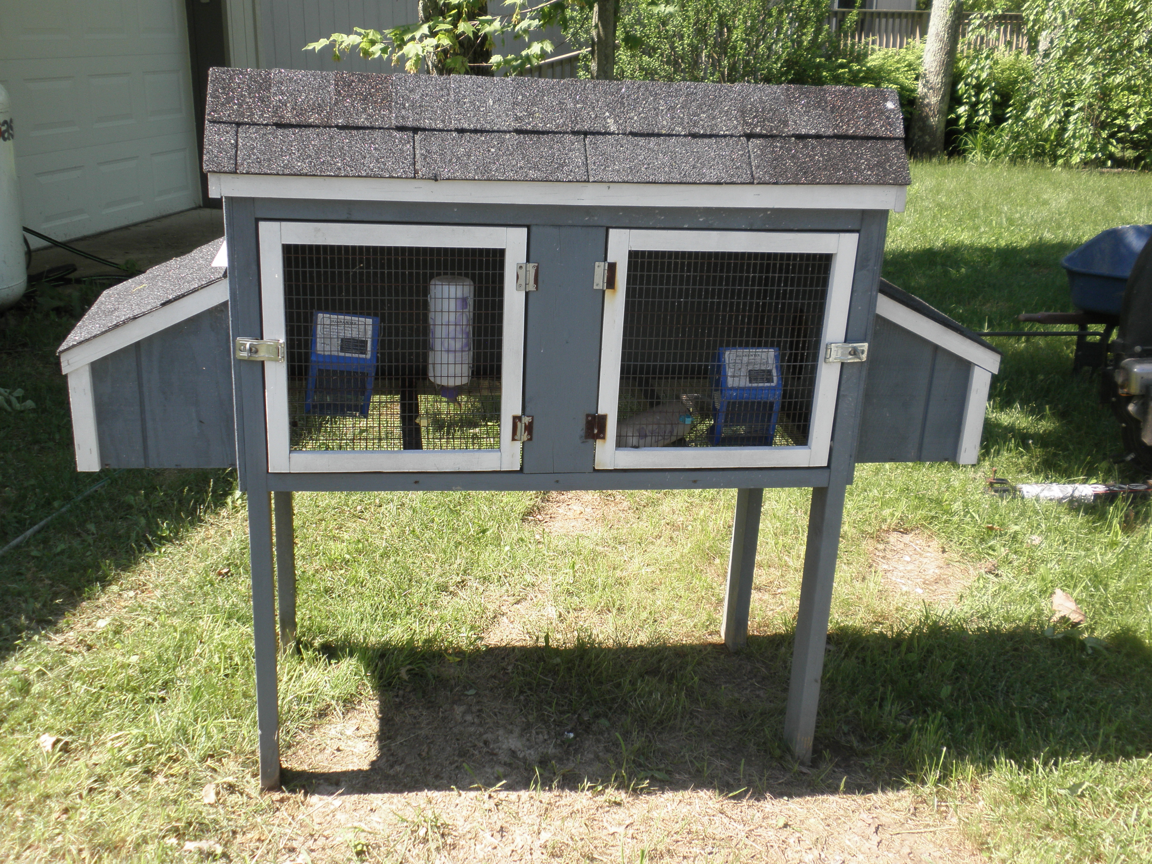Amish Built Rabbit Hutch