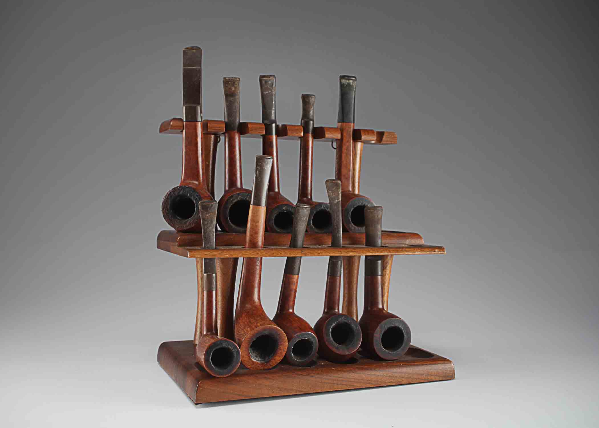 Handmade Genuine Walnut Vintage Pipe Holder and Pipes